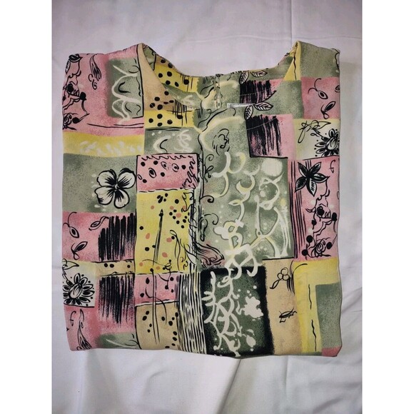 5/$25 EUC Sz Med Blouse Short Sleeve Color Block Floral Pink Green Yellow - Picture 5 of 7